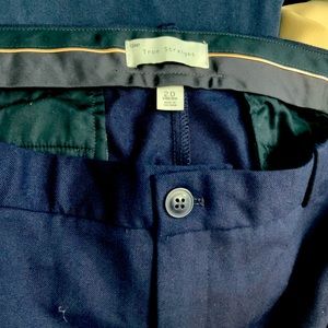 WEIGHT LOSS SALE! Brand new NEVER WORN pair of pants! Great quality!